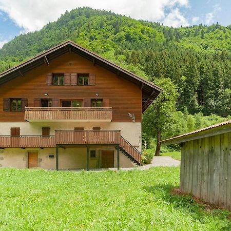 Grand Appartement Proche Gd Bornand Glieres-Val-de-Borne Exterior foto