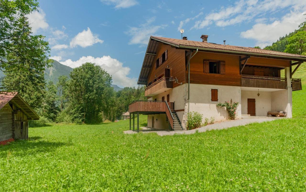 Grand Appartement Proche Gd Bornand Glieres-Val-de-Borne Exterior foto
